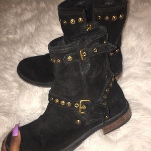 Black Ugg Boots